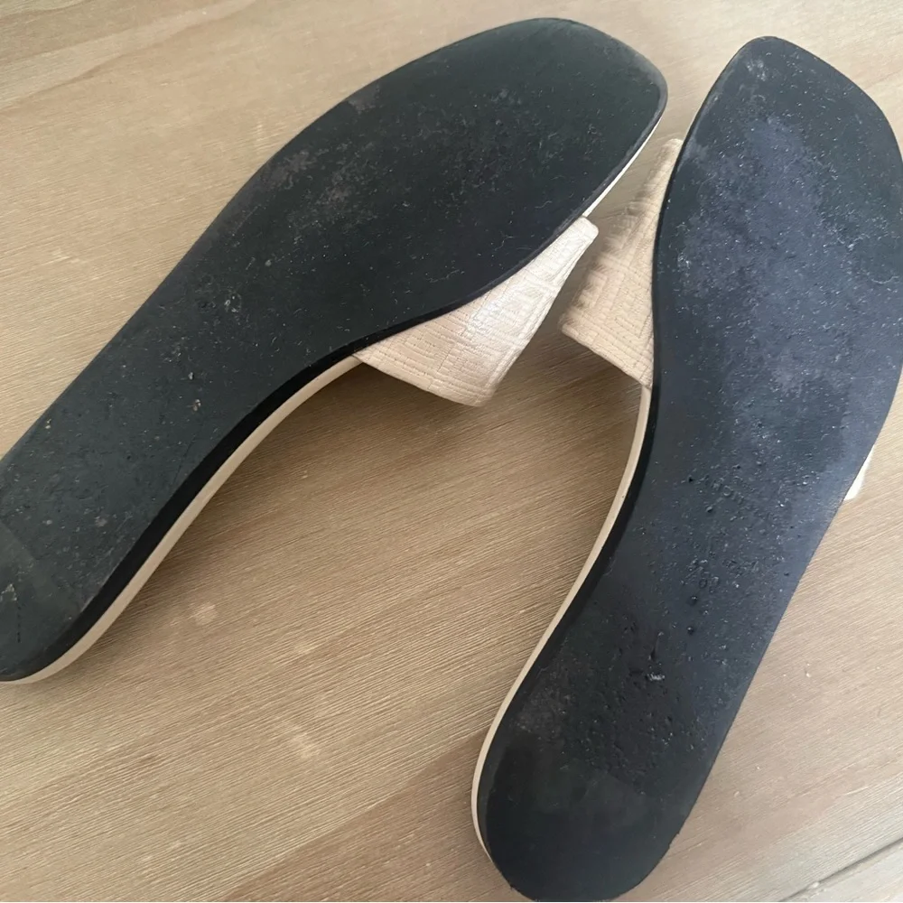 Givenchy Neutral Beige Embossed Logo Slide Sandals - Picture 7 of 9